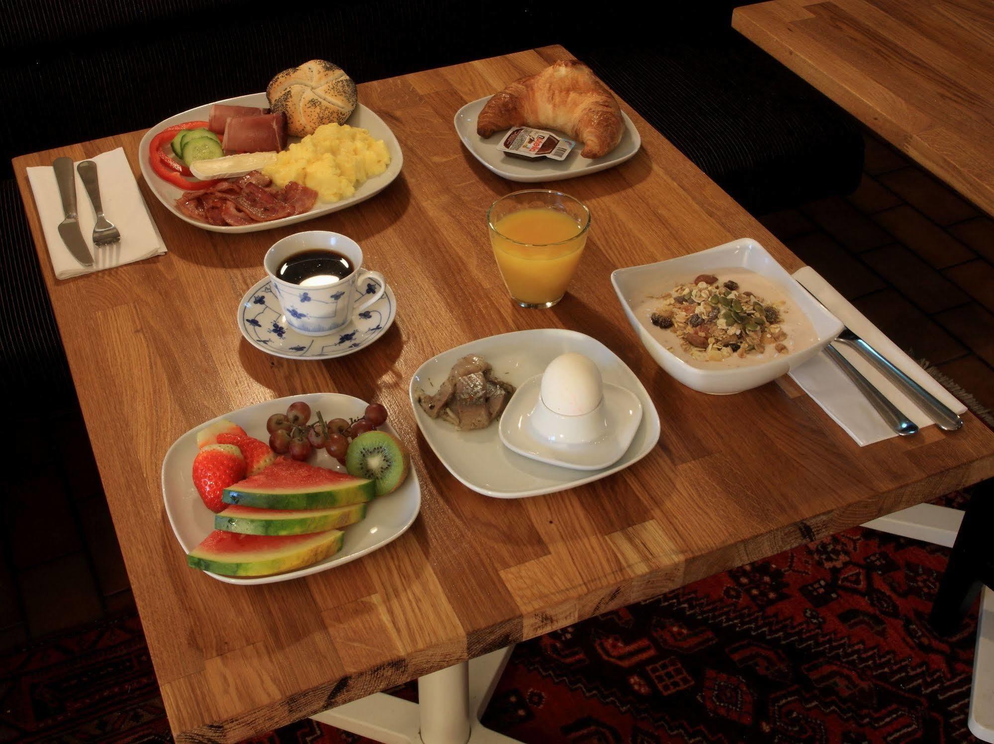 Vejby Strand Hotel Vejbystrand ภายนอก รูปภาพ